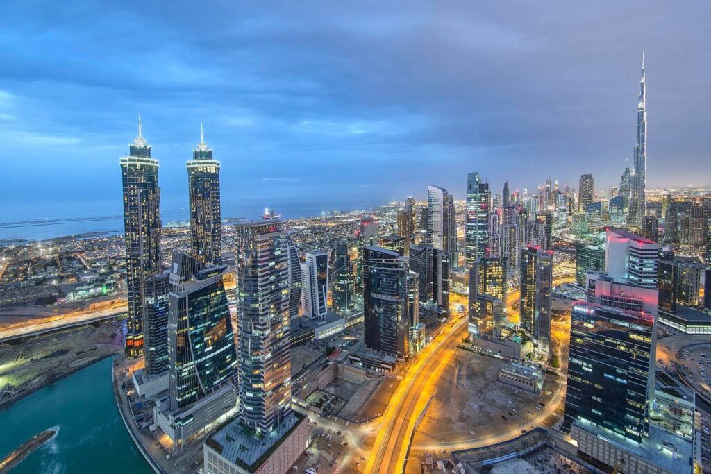 UAE office rents 2025 – Surge 31% in Q2